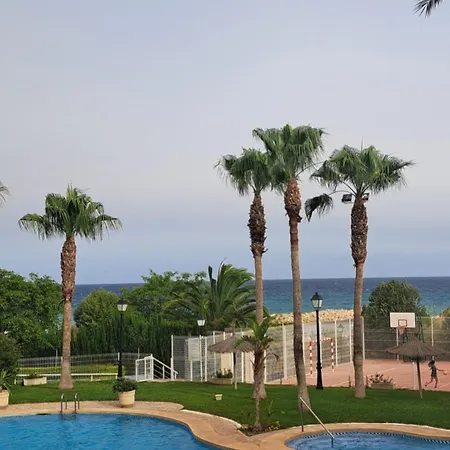 アパート Beachfront Merced Apartman エル・カンページョ